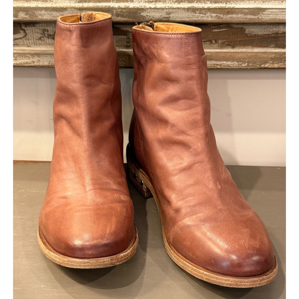 Beek Hawk Tan Brown Leather Ankle Boots Studded Heel Rear Zip Women 7.5